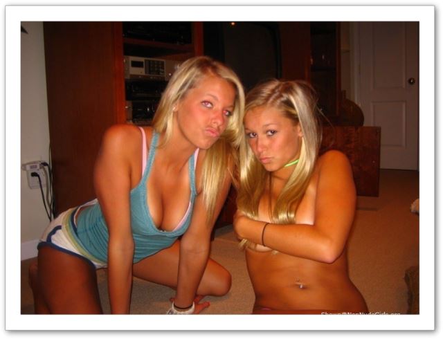 deux blondes sexy