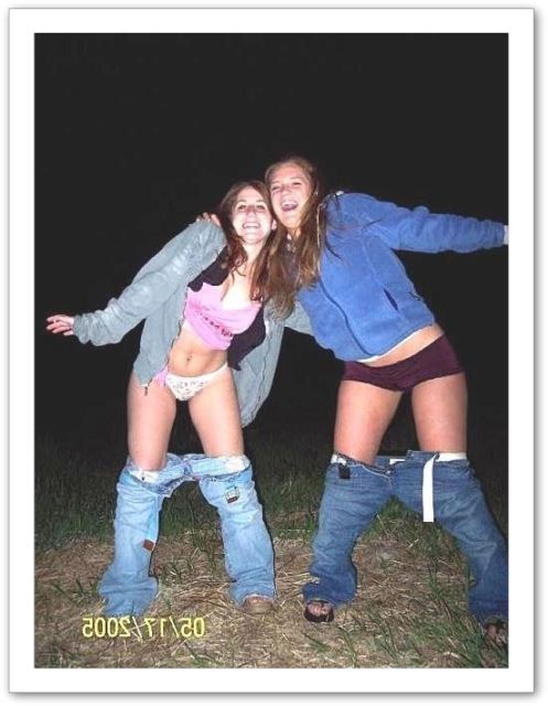 deux copines sans jeans